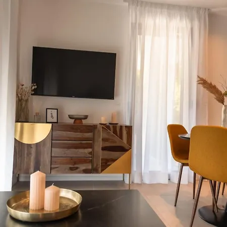 Luce Komiža
